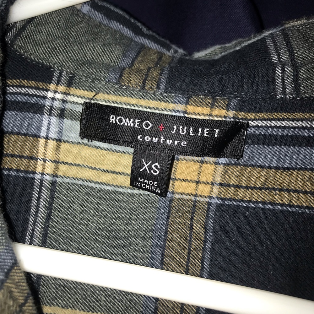 Flannel - Picture 2 of 3